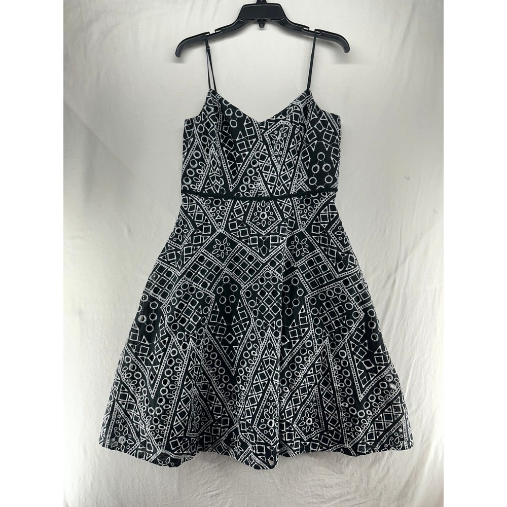 Banana Republic Black White Geometric Eyelet Fit Flare Dress Womens 12 Spaghetti